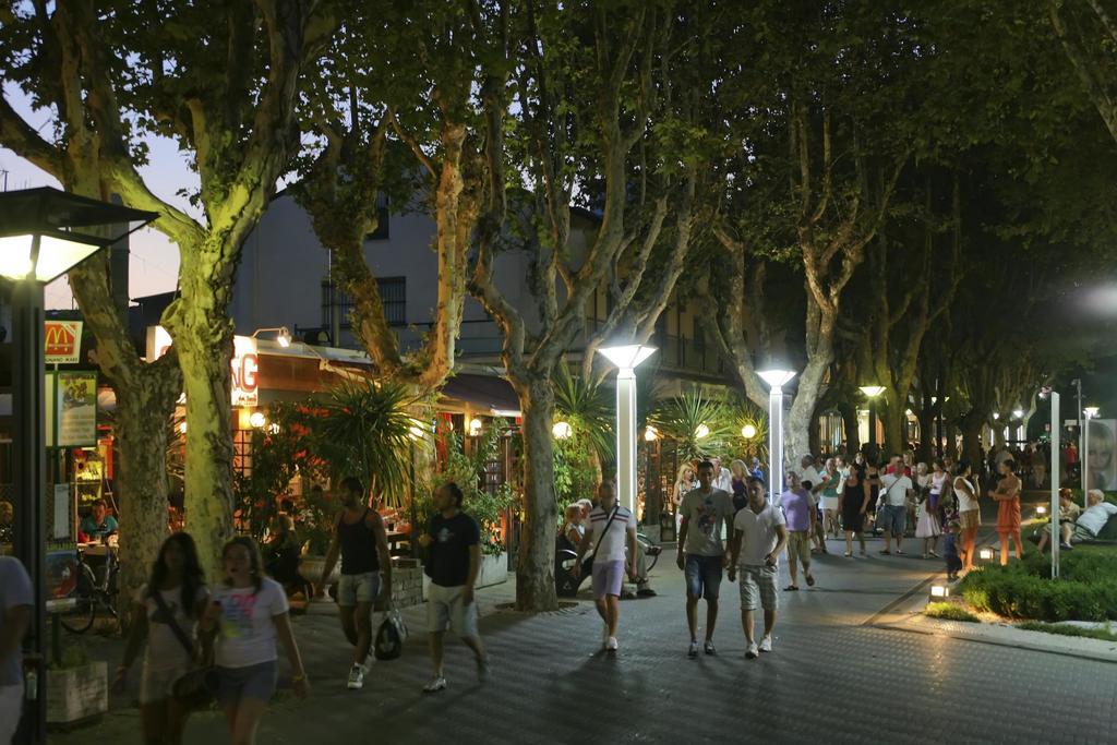 Hotel Barca D'Oro Белариа-Игеа Марина Екстериор снимка